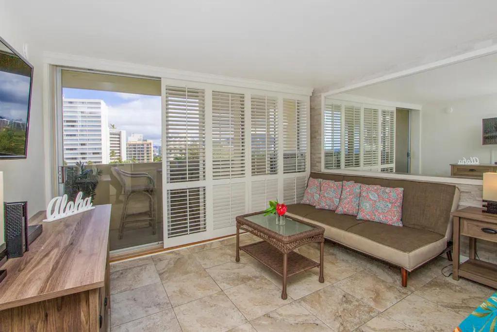 Diamond Head Beach Hotel Гонолулу Номер фото