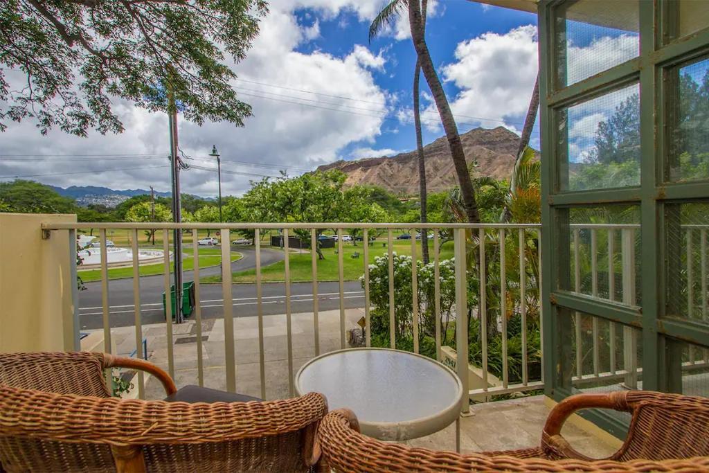 Diamond Head Beach Hotel Гонолулу Номер фото